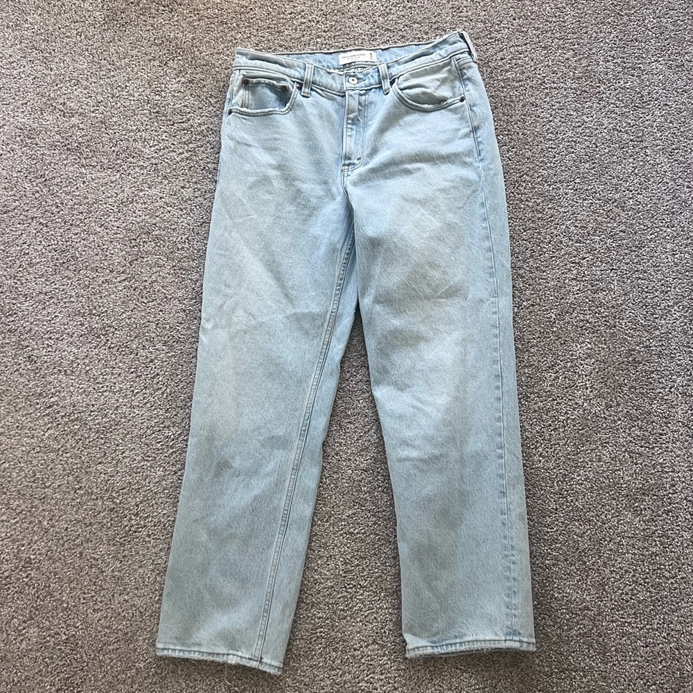 Abercrombie & Fitch Mid Rise 90s Straight Leg Jeans